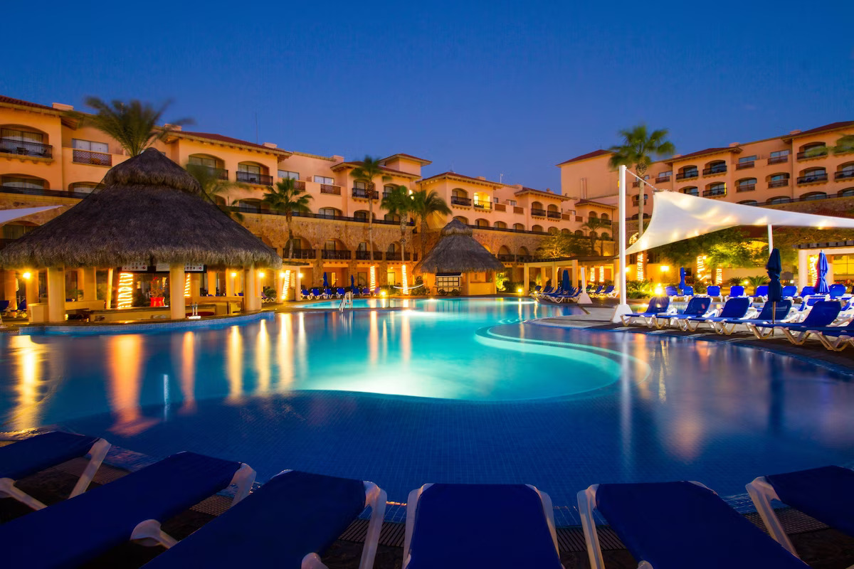 Royal Decameron